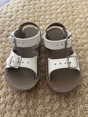 Sun San Children's Adjustable White Buckle Sandals 4